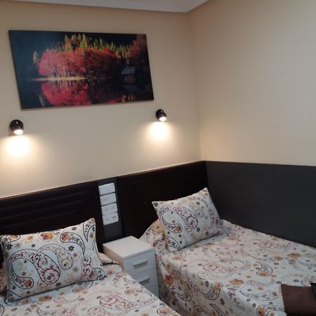 Hostal Numancia Madrid Exterior photo