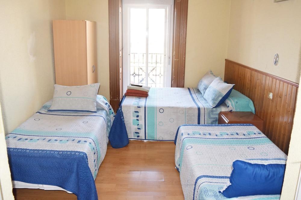 Hostal Numancia Madrid Exterior photo