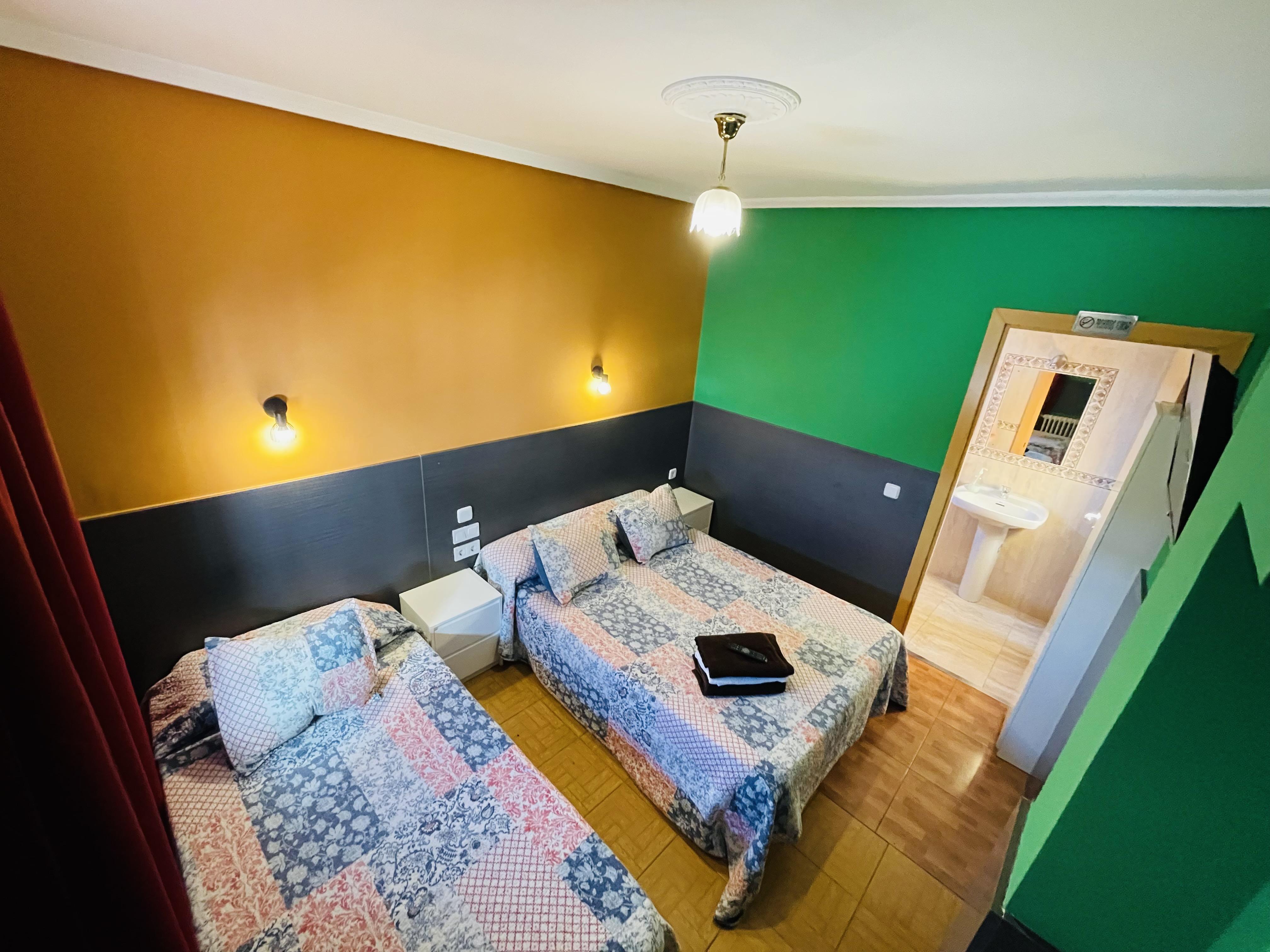 Hostal Numancia Madrid Exterior photo