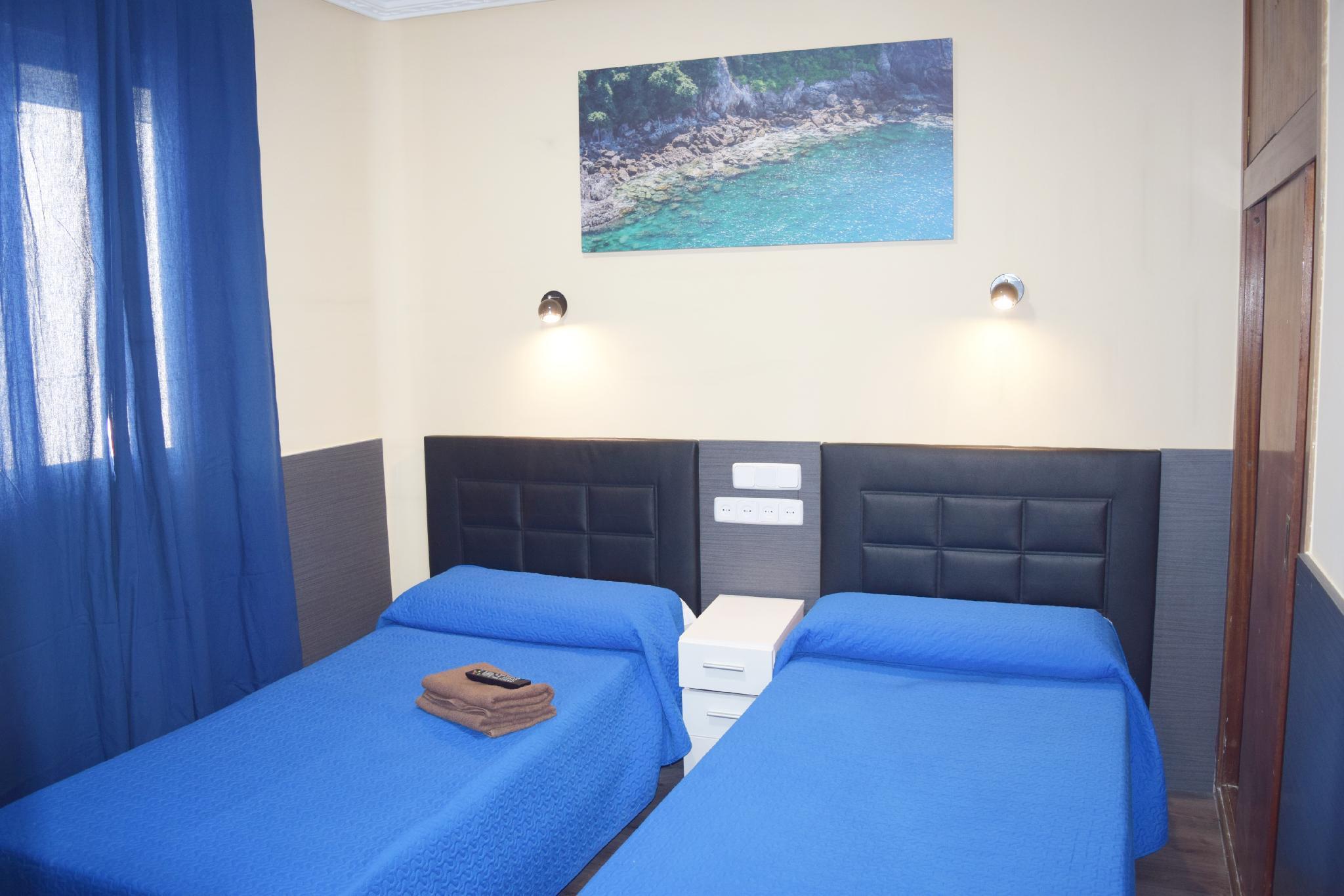 Hostal Numancia Madrid Exterior photo