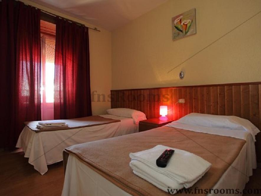 Hostal Numancia Madrid Exterior photo