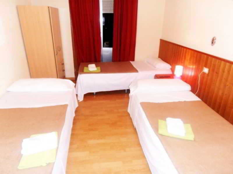 Hostal Numancia Madrid Exterior photo
