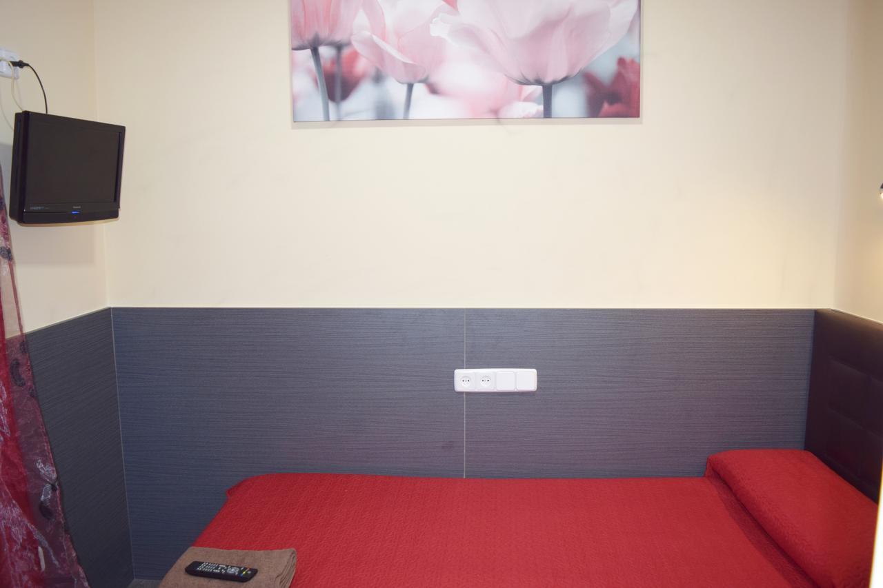 Hostal Numancia Madrid Exterior photo