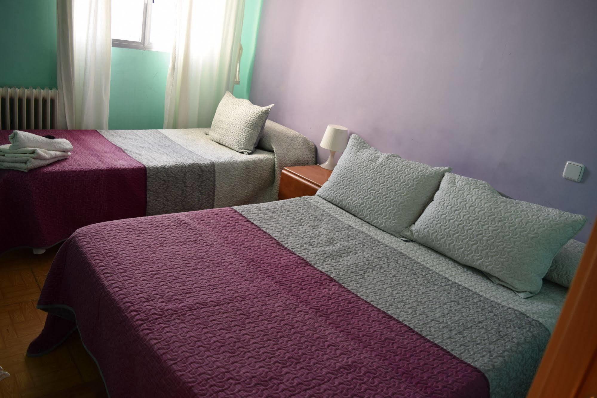 Hostal Numancia Madrid Exterior photo