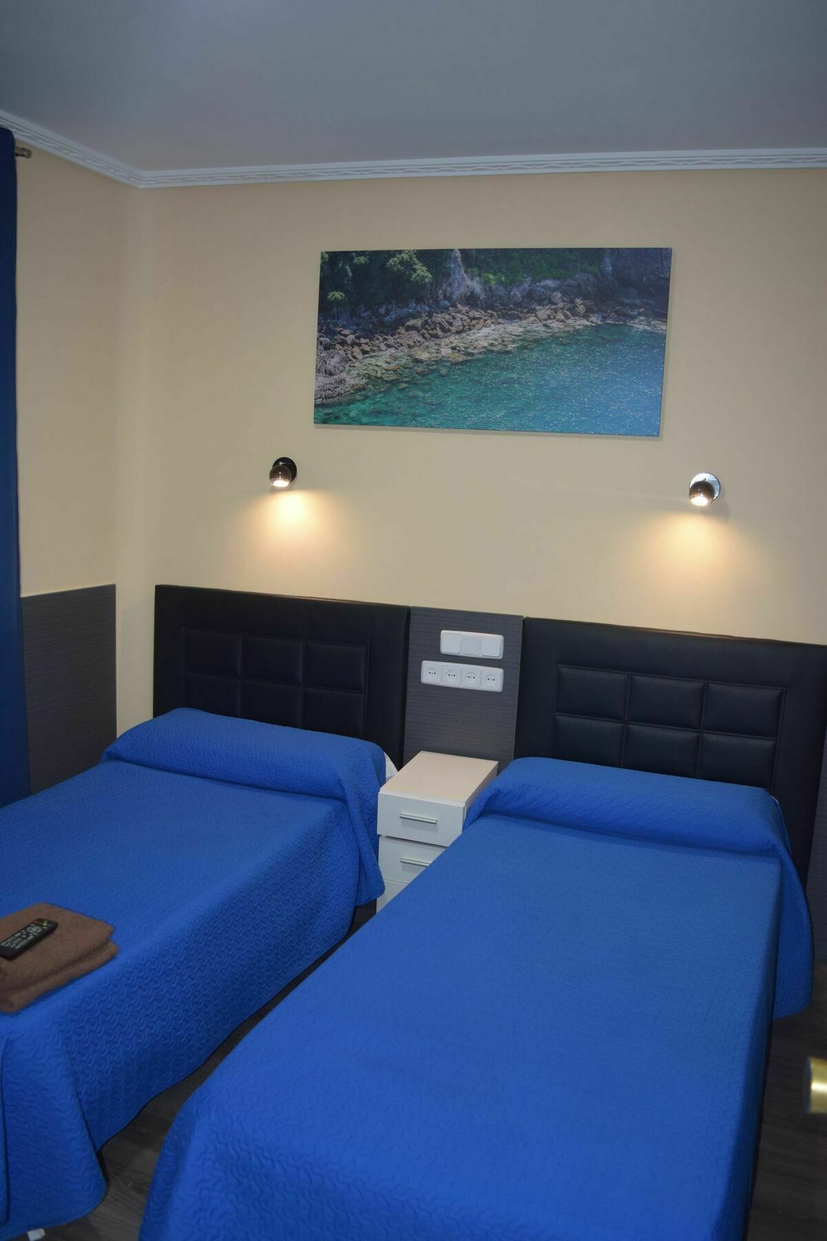 Hostal Numancia Madrid Exterior photo